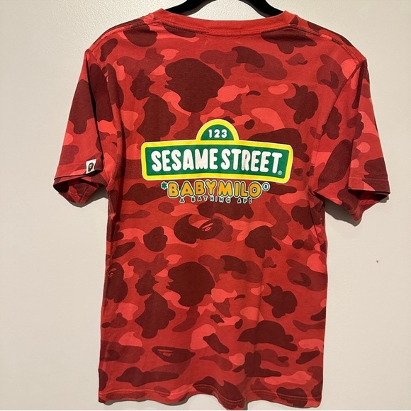 ๐HOST PICK x 2๐ BAPE x Baby Milo x Sesame Street Limited Edition Tee, Red, Small - Picture 8 of 15